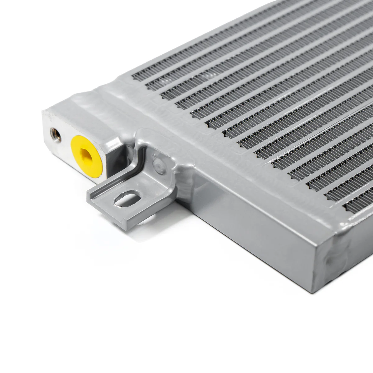 2021-2026 GM SUVs, 2026 Silverado/Sierra 1500 10L80 Bar and Plate Transmission Cooler - Image 4