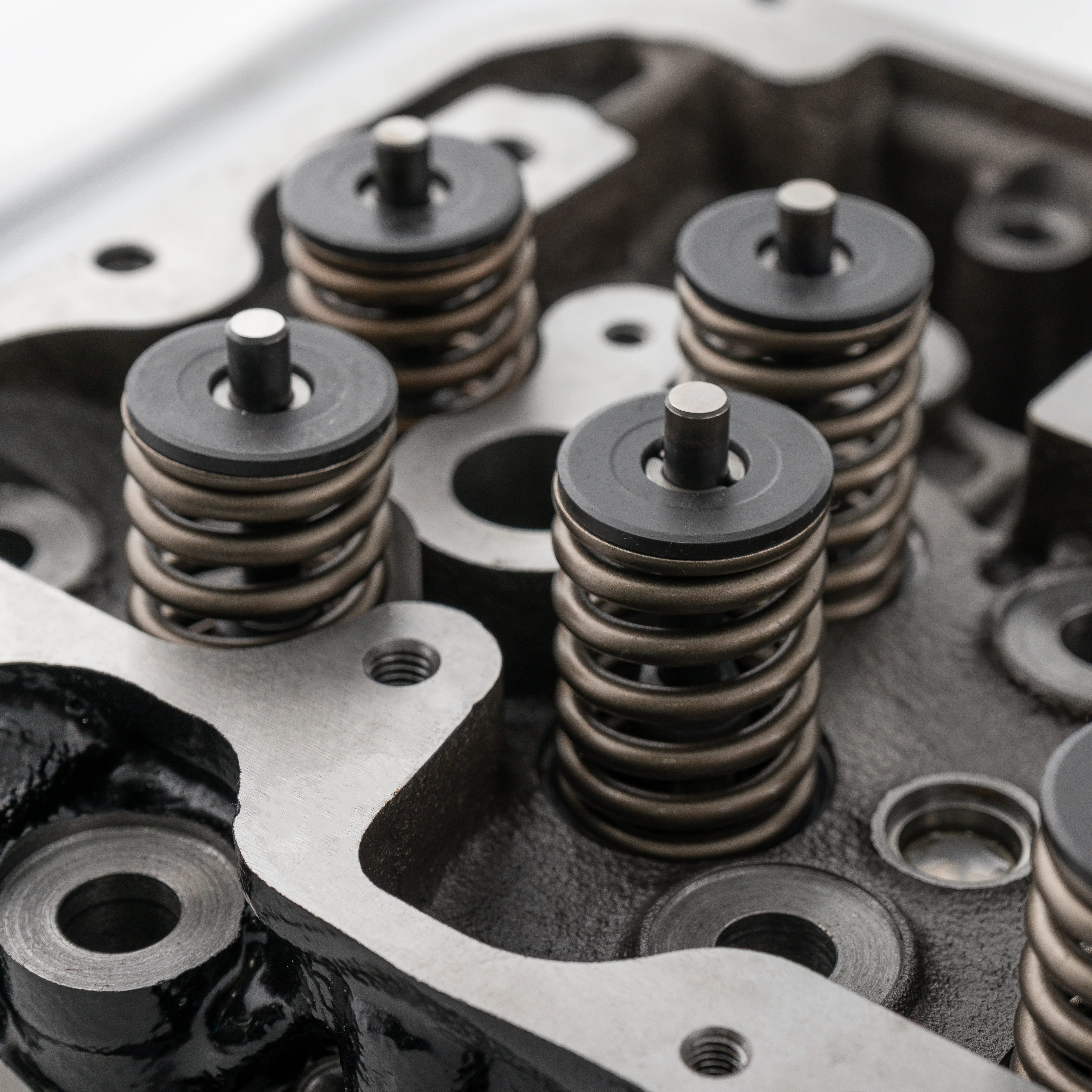 2004.5-2010 GM 6.6L Duramax CNC Ported Cast Iron Cylinder Head (One Head) LLY/LBZ/LMM - Image 7