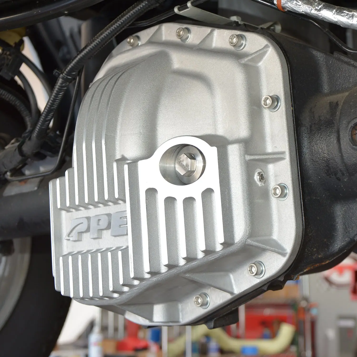 1994 - 2025 FORD F150/SUV 9.75"-12-BOLT HEAVY-DUTY CAST ALUMINUM REAR DIFFERENTIAL COVER - Image 8